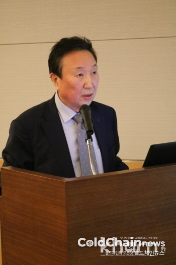 정명수 콜드체인협회 회장이 개회사를 하고 있다.
